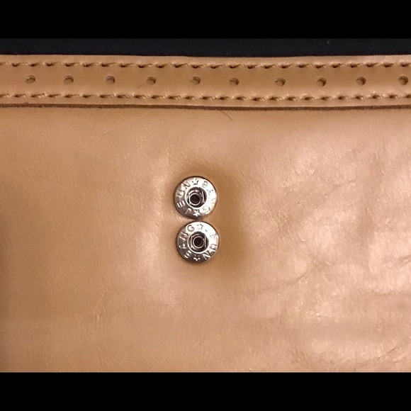 🆕🔥TOMMY HILFIGER(GENUINE LEATHER) CAMEL COLOR WALLET/SUPER SUPER CUTE&SOFT!!! - Picture 9 of 12